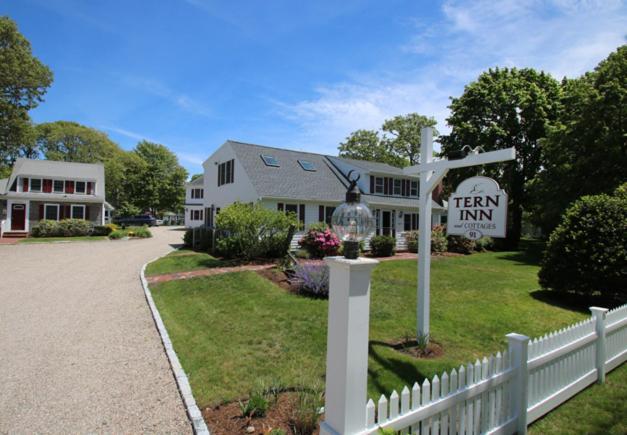 The Tern Inn Bed & Breakfast And Cottages West Harwich Exteriör bild